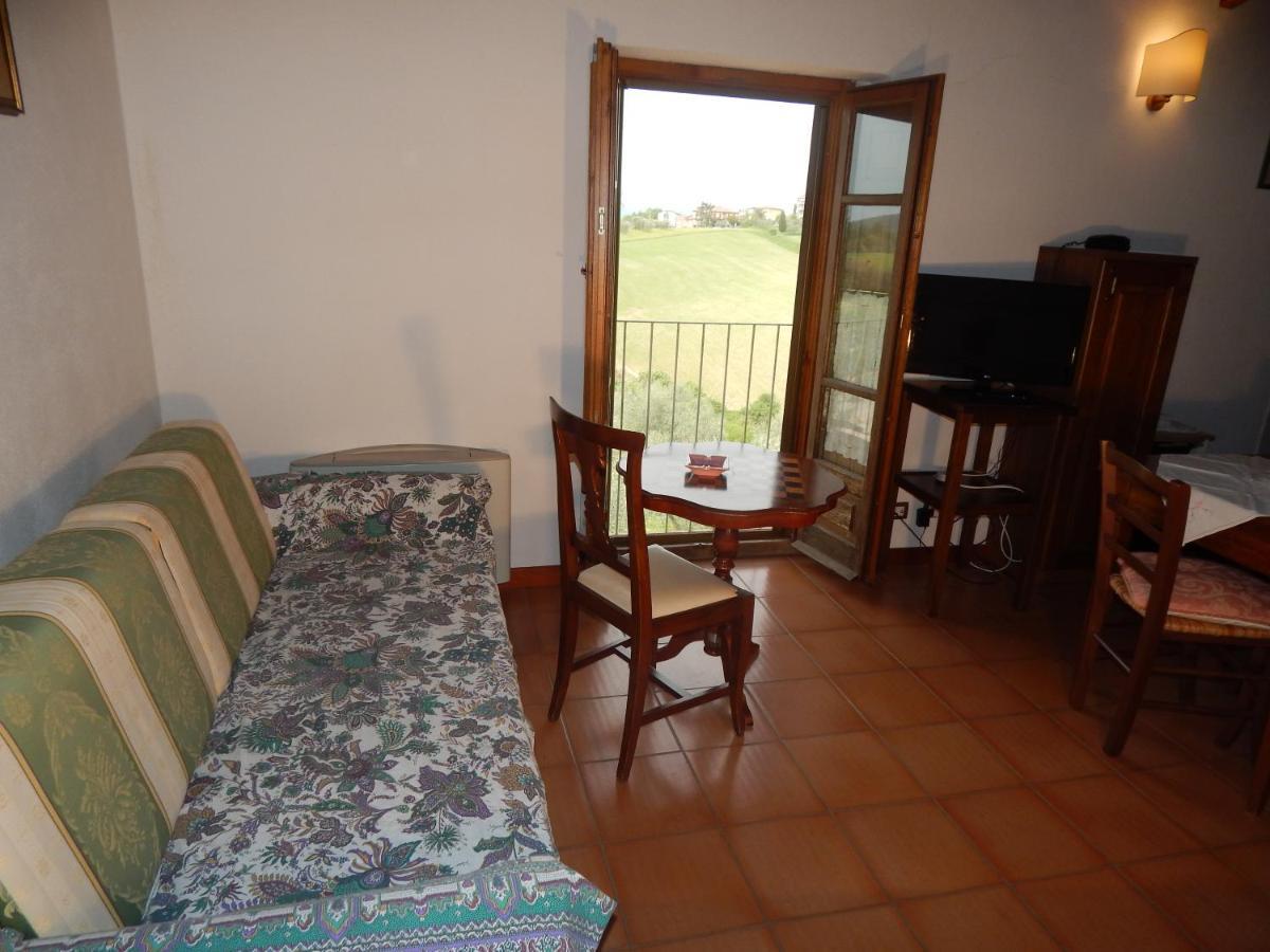 Fullino Nero Rta - Residenza Turistico Alberghiera Siena Dış mekan fotoğraf