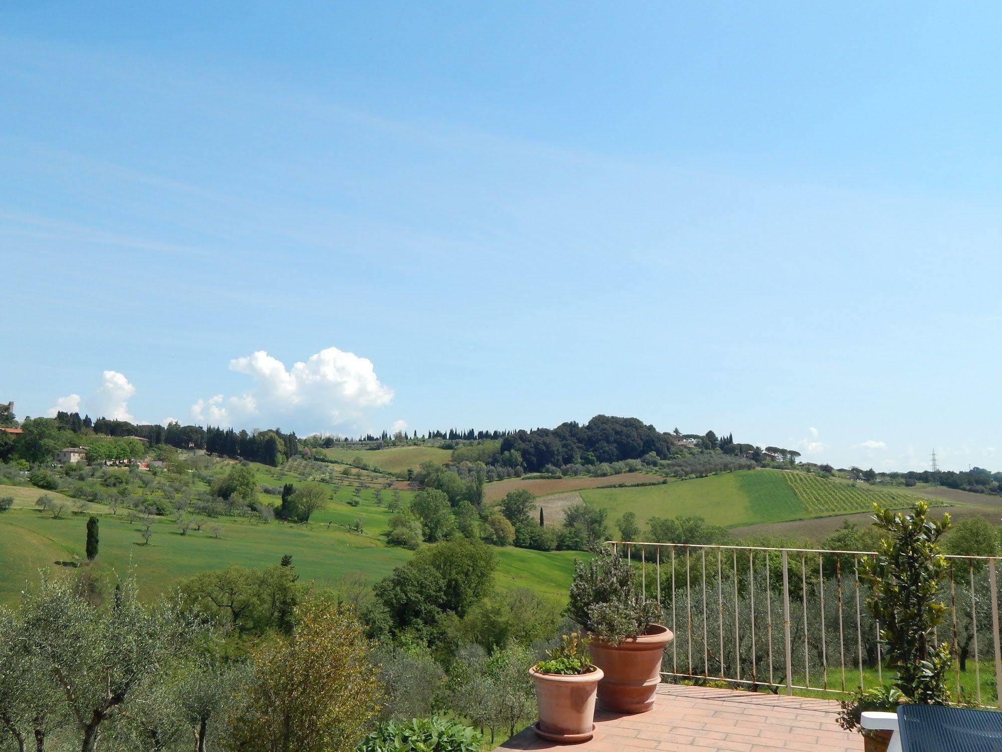 Fullino Nero Rta - Residenza Turistico Alberghiera Siena Dış mekan fotoğraf