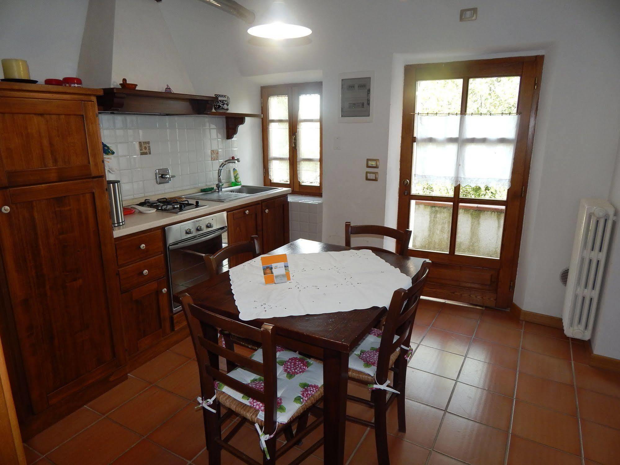 Fullino Nero Rta - Residenza Turistico Alberghiera Siena Dış mekan fotoğraf