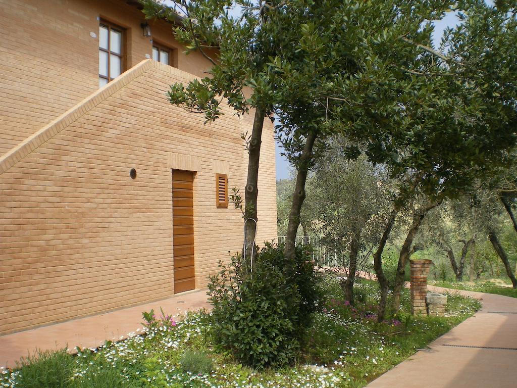 Fullino Nero Rta - Residenza Turistico Alberghiera Siena Dış mekan fotoğraf