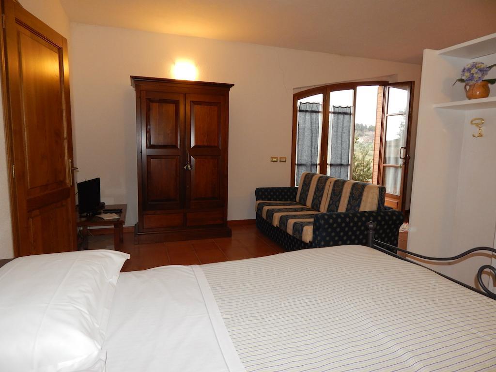 Fullino Nero Rta - Residenza Turistico Alberghiera Siena Dış mekan fotoğraf